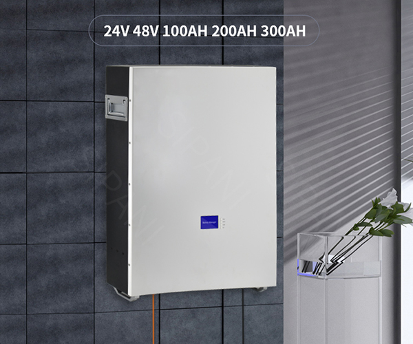 ¡Listado de baterías ultradelgadas NUEVAS 48V200AH montadas en la pared!