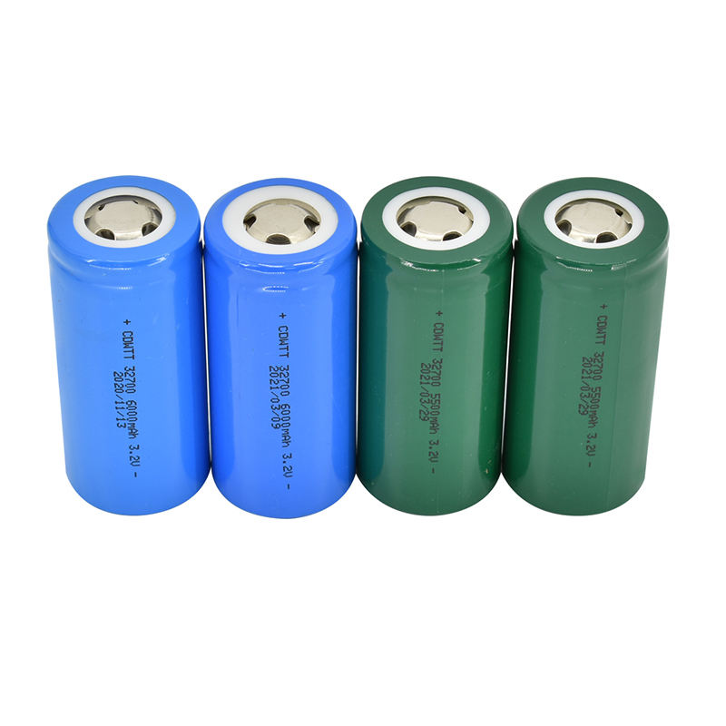 Precio al por mayor BMS LFP Li Ion Batería 32700 Paquete de celdas 3.2v 6000mah Batería recargable de fosfato de hierro y litio